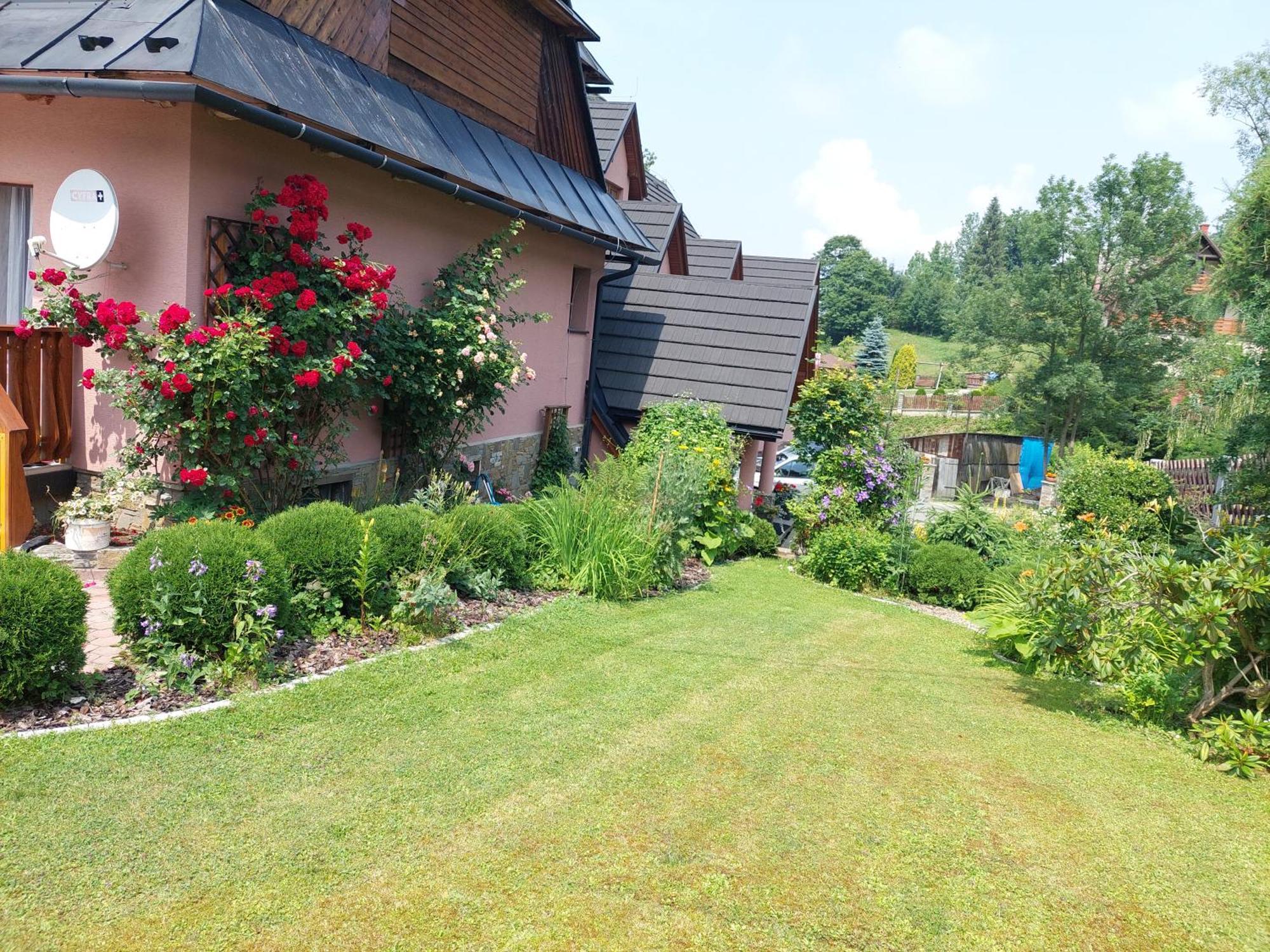 Noclegi U Ilony Czarna Gora Exterior photo