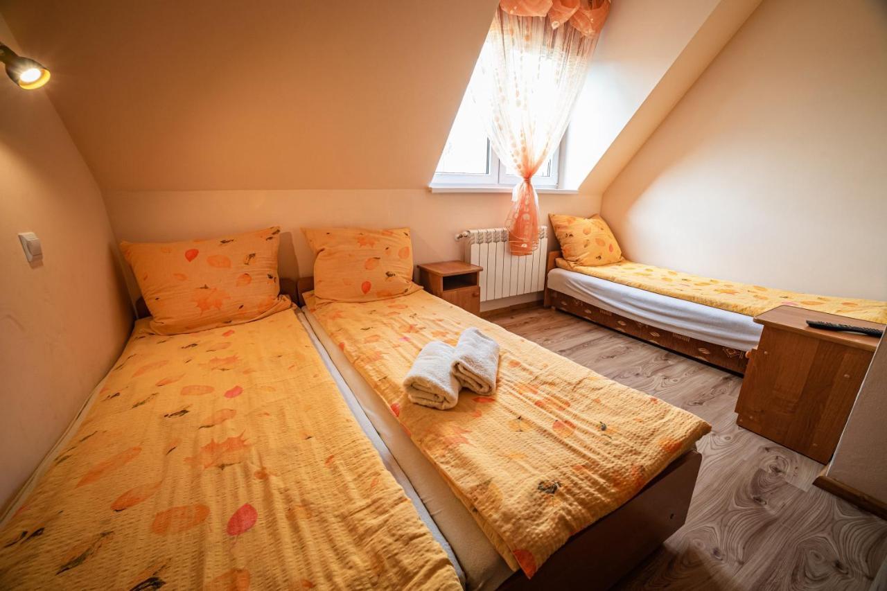 Noclegi U Ilony Czarna Gora Exterior photo